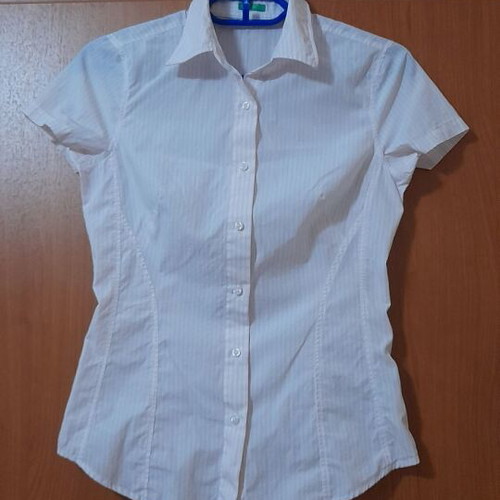 United Colors of Benetton women's shirt, white with soft pink stripes