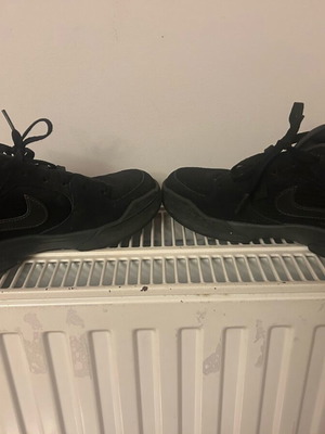 Nike Air Jordan 90 No 38.5 like new, black shoes