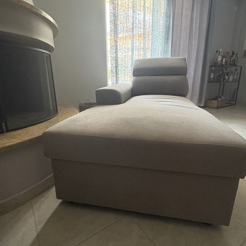 Recliner sofa Praktiker with storage and headrest mechanism, beige-gray