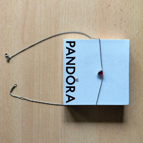 Κολιέ Pandora σαν καινούργιο, γκρι και κόκκινο