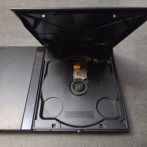 Sony PlayStation 2 SCPH-75004 Slim console used with Dualshock and accessories
