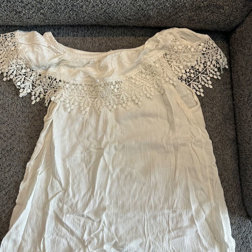 Blouses in excellent condition, size small-medium, pack of 7 pieces