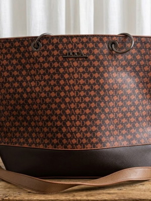 Doca shoulder bag like new, large brown