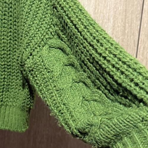 Turtleneck sweater like new, thick knit, green