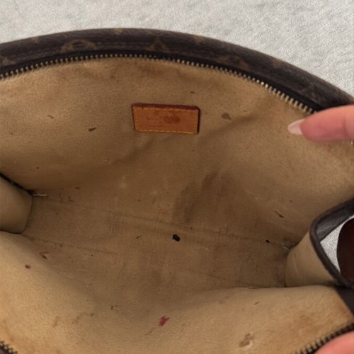 Louis Vuitton Toiletry Pouch 26 Monogram Brown Canvas