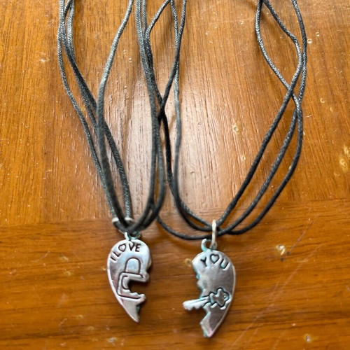 Set of 2 necklaces with split heart «I love you» like new