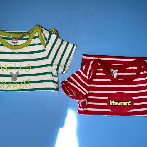 Baby bodysuits used, pack of 2 for 9-month-old boy