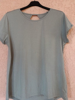 Athletic short sleeve t-shirt women gray new, size XL