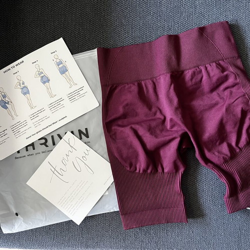 Thrivin Elevate Sculpting Mid Waist Scrunch Shorts new XS Merlot