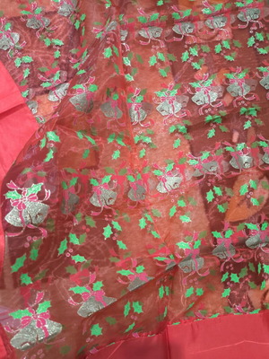 Χριστουγεννιάτικο τραπεζομάντηλο καινούργιο, διαστάσεις 150εκ, κόκκινες και χρυσές αποχρώσεις