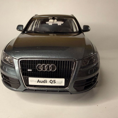 Kyosho Audi Q5 Quartz Gray Metallic metal model 1:18 new