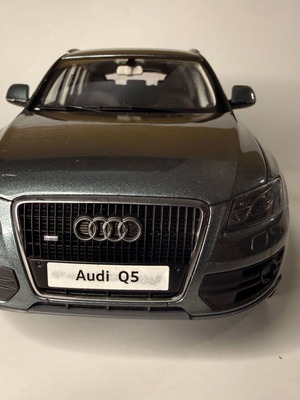 Μεταλλικό μοντέλο Kyosho Audi Q5 Quartz Gray Metallic 1:18 καινούργιο