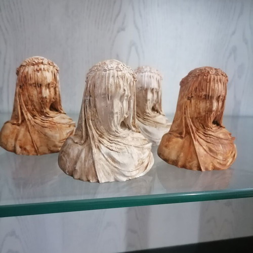 Sculptures set of 4 new, plaster and acrylic