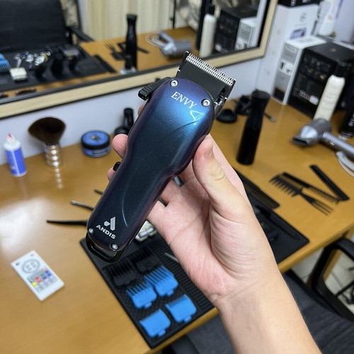 Andis Envy Galaxy hair clipper like new