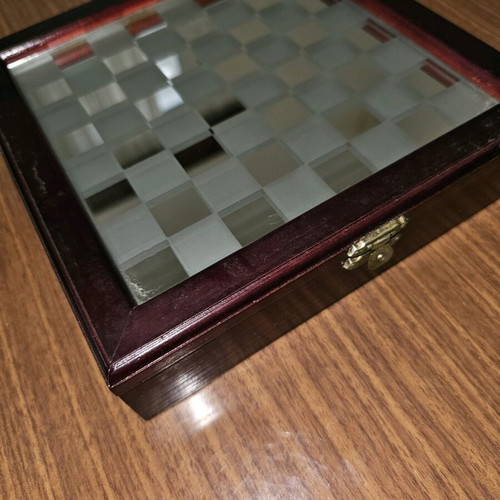 Glass vintage chess set used with mirror board and pieces
