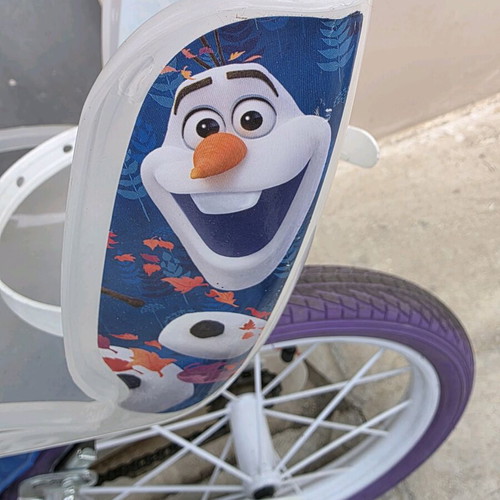 Frozen bicycle like new with training wheels for ages 3-8