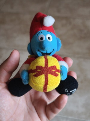 Christmas Smurf plush toy, McDonalds 2000 collectible