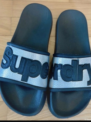 Superdry pool slides μεταχειρισμένες, νούμερο 38, ασημί και μαύρο