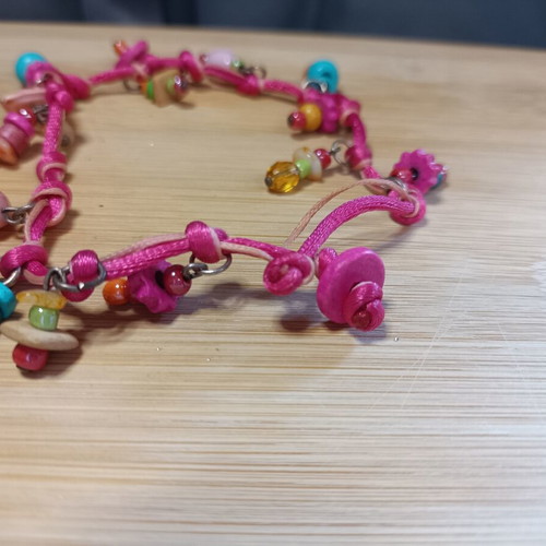 Children's jewelry set with pink and multicolor beads