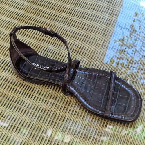 Michael Kors leather sandals size 38.5 like new
