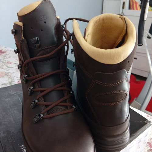 Lowa Munro PL boots new, size 44.5, brown leather