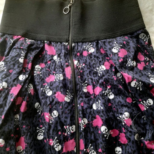Y2K emo goth skirt XS like new, black and pink