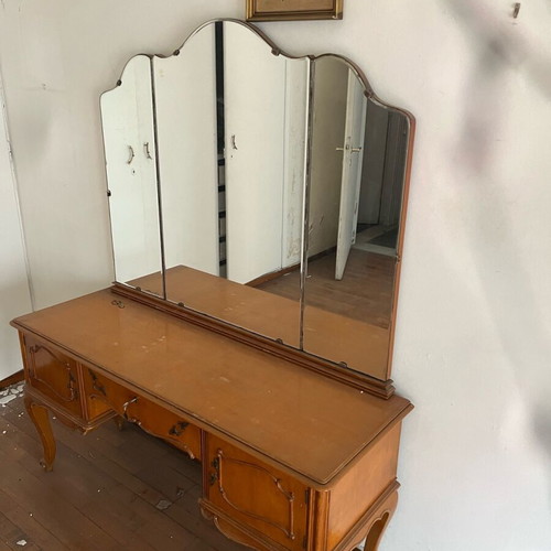 Wooden antique vanity with mirror used