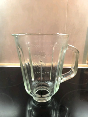 Glass container for Izzy Xpress+ blender (HAT9839DL) like new