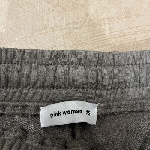 Pink Woman gray shorts XS like new