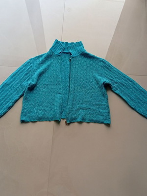 Cardigan used, size L, with neck hole for repair