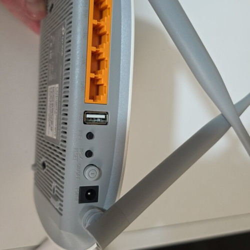 TP-LINK Wireless USB VDSL/ADSL Router like new