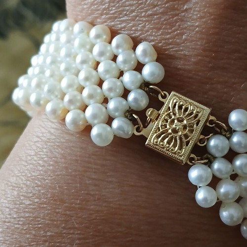 Bracelet with natural pearls and 14k gold clasp, like new, 19 cm