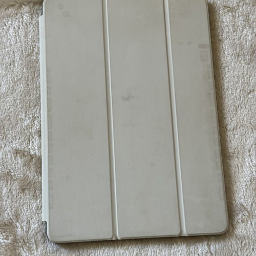iPad 8th Gen 32GB used with Apple Pencil 1st Gen and Apple case