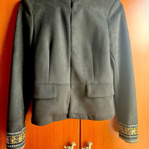 Black velvet slim jacket Zara like new with rhinestones and stones on sleeve