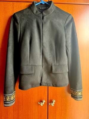 Black velvet slim jacket Zara like new with rhinestones and stones on sleeve