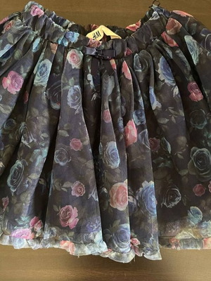 H&M Tulle Skirt with Floral Print for Girl 6-7 Years Like New