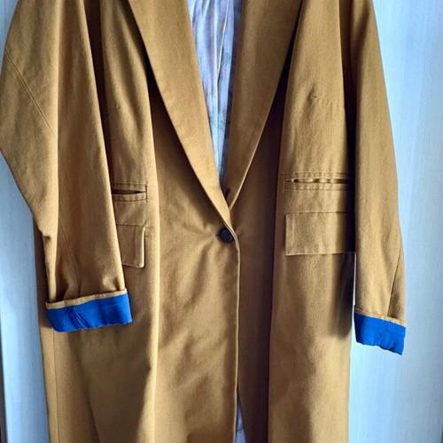 Madame Shoushou vintage coat like new, size Large
