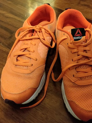 Reebok athletic shoes used, orange, size 39