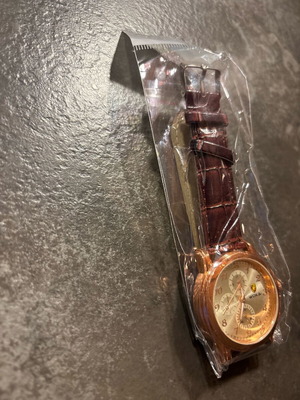 Men's watch new