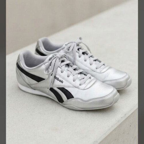 Reebok athletic shoes like new, size 36, gray and silver