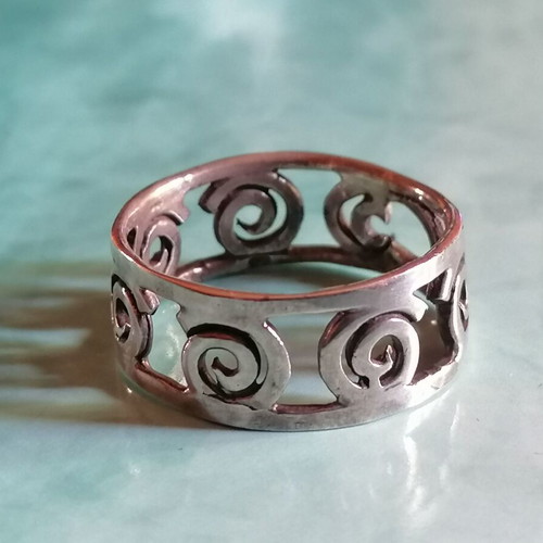 Silver 925 ring band with pierced spirals new no 59 (US 9)
