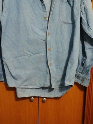 Denim shirt like new, size L, blue
