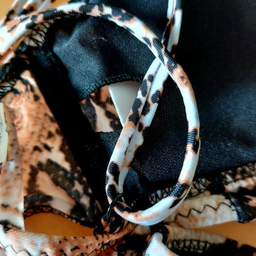 Bikini snake print size S new with removable cups and scooped slip