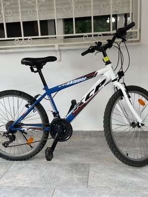 Bicycle 18-speed city bike like new, 24 inch, blue, men's