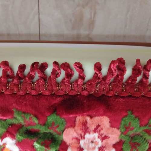 Velvet square tablecloth 1.50x1.50 m, burgundy with floral print