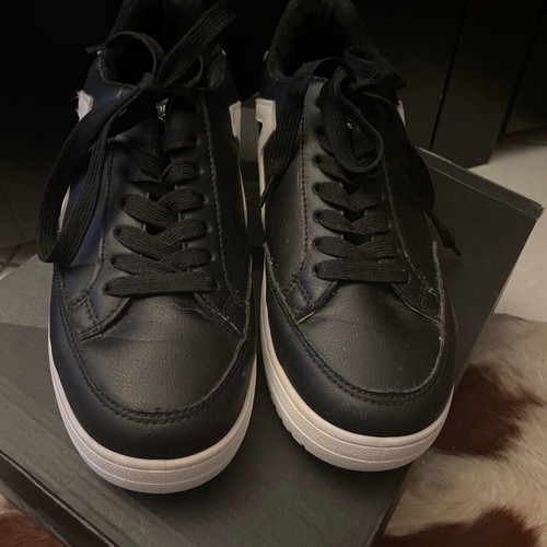 Mariboo for Envie women's black sneakers like new, size 38