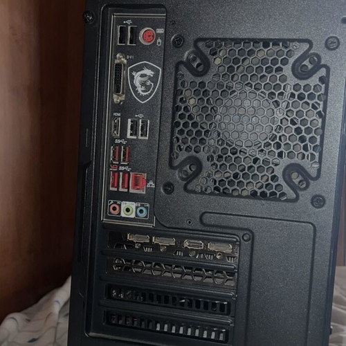 Gaming PC Ryzen 5 2600X GTX 1660 Super, like new