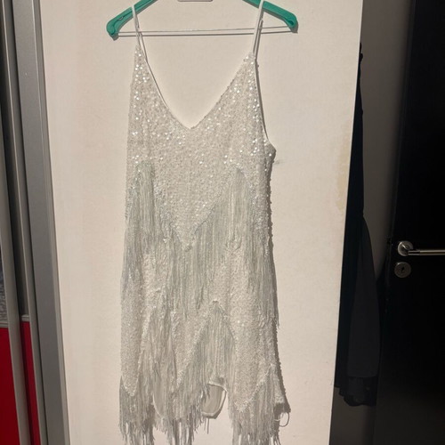 Uhlyne Women's Spaghetti Strap Sequin V-Neck Tassel Slit Hem Dress like new, white, XL