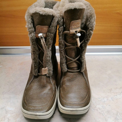 Ecco Trace Lite HydroMax women's winter boots brown like new, size 39