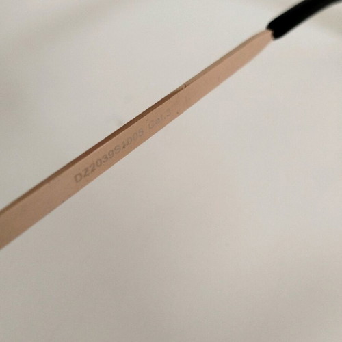 Sunglasses like new with ombre lenses and gold frame